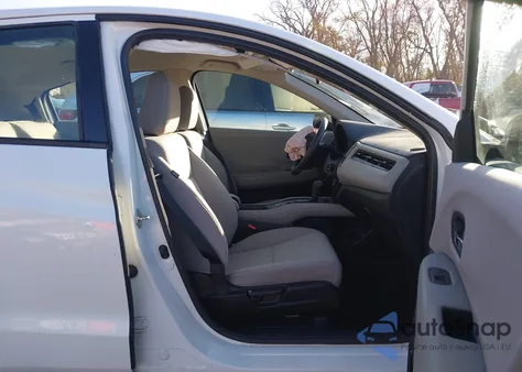 2017 Honda Hr-V Lx z USA, uszkodzony, nr VIN 3CZRU6H30HM711357